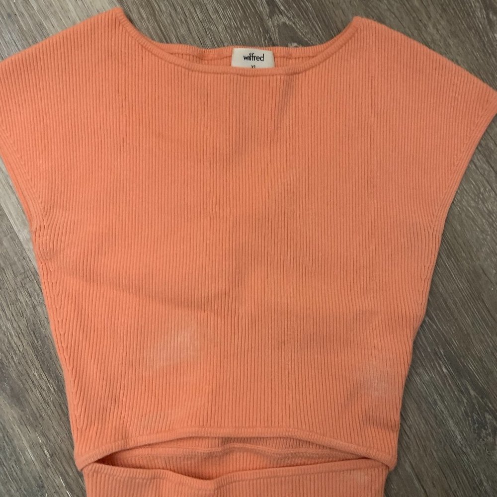 WILFRED RIBBED TEE-SHIRT DETAIL